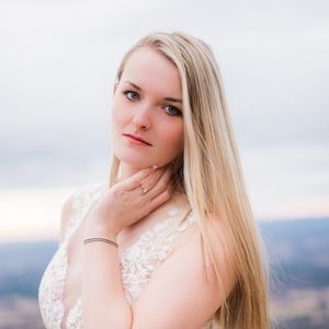 Meet your Posher, Tiffany